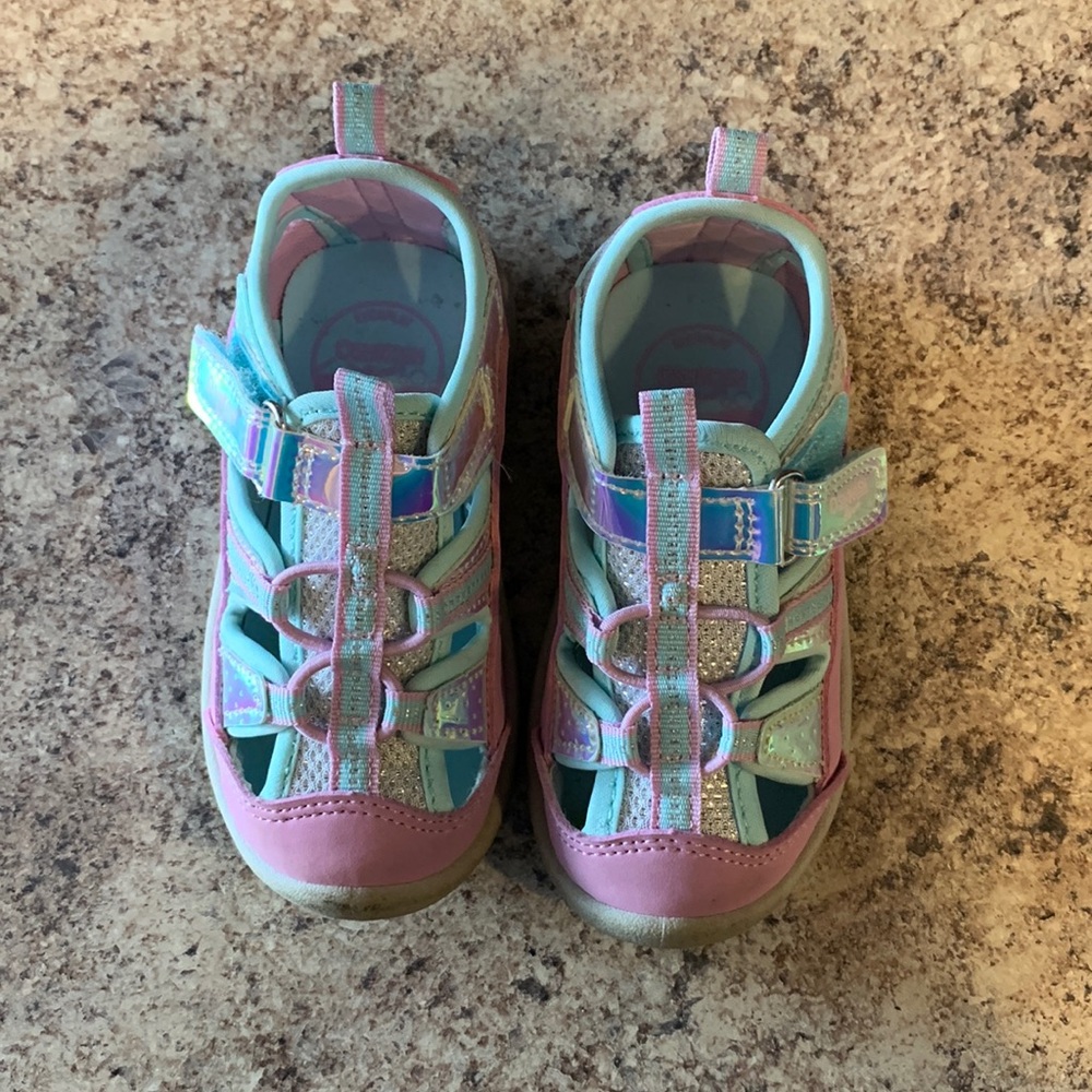 Toddler shoes